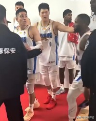 开云-山西现场球迷对北京球员吐口水引热议！陈盈骏妻子怒斥不文明行为